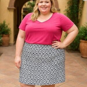 Lysse Black & White Diamond Print Pull On Knee Length Skirt size 2X